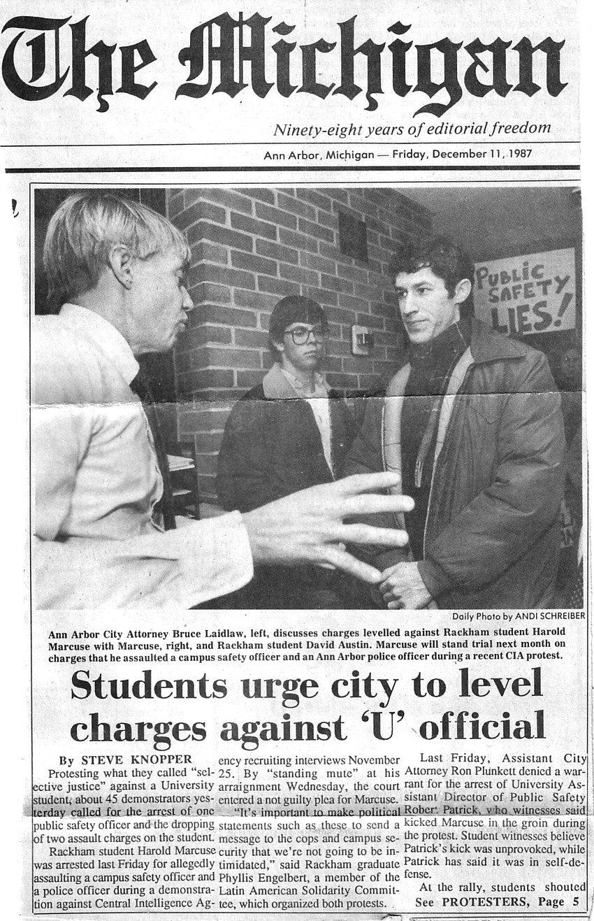 Dec. 11, 1987 article about students meeting with DA